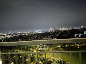 chính chủ cần cho thuê vinhomes smart city căn 2n 2vs đầy đủ nội thất view hồ trung tâm