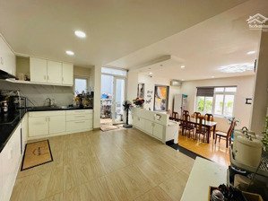 bán nhà mặt phố hoàng hoa thám, 23 tỷ, 156m2, chính chủ chỉ với giá tốt