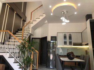 nhà phạm ngọc mậu khu a32 an ninh tốt dân trí cao