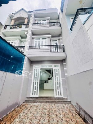 bán nhà hẻm 1 sẹt đường dương đình hội - nhà 1 trệt 2 lầu + sân thượng - có sân đậu xe hơi