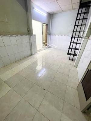 nhà đ. võ văn kiệt, q.1, 3tầng, 2.99tỷ, 25m2, 2pn, nở hậu 5m, gần cầu ông lãnh