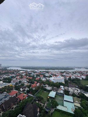 cho thuê gấp 2pn view trực diện sông - giá thị trường - xem nhà 24/7 - full nội thất mới