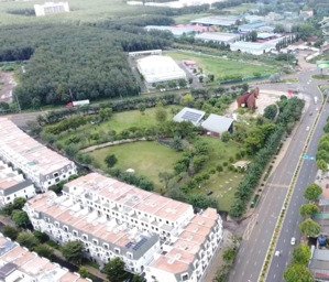 nhà 4 tầng mặt tiền nguyễn chí thanh 8,8 tỷ