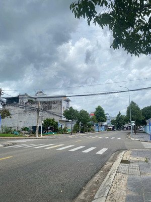 bán nhà mặt phố 1 trệt 1 lầu đường nguyễn văn hưởng tại phường long tâm, bà rịa