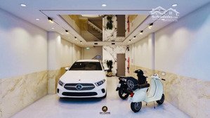 em là số 1 thì không có ai số 2 - lõi đống đa - 8 tầng thang máy - gara ô tô 3 chiếc