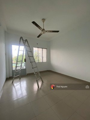 chính chủ cho thuê nhaf 235 trường chinh tân bình dt: 3.7 x 16m 2 lầu mới giá 27 triệu