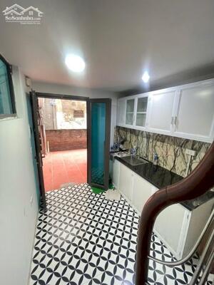 Bán Nhà Giá Rẻ Thanh Nhàn – 13m² – 4 Tầng – 1,85 Tỷ-Gần phố-Ko QH