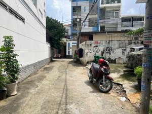 5,4 tỷ - 60m2 đất hẻm phân lô đường ô tô - gần nguyễn duy trinh btđ q2 - toàn nhà lầu ở kín