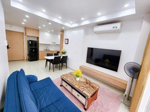 cho thuê căn 2 phòng ngủ diện tích 74m2. full nội thất. tầng trung. view vinhomes marina. về ở ngay