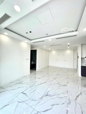 bán gấp căn 4pn 2 ban công 132m2 sunshine sky city q7 ntcb. tầng cao. giá bán 7,8 tỷ bao thuế phí