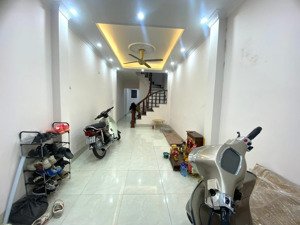 thật 100% mặt ngõ thịnh hào 2 thoáng gần phố vài bước ra tôn đức thắng, văn miếu, bệnh viện xanhpôn