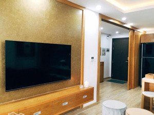 cần cho thuê cc carillon hoàng hoa thám q. tb. dt 75m2 2p 2wc. giá 11tr. lh 