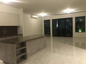 sky villa nội thất cơ bản cực mới - 181m2 - 4pn - 24 tỷ all in. tầng cao đón gió. pháp lí đầy đủ
