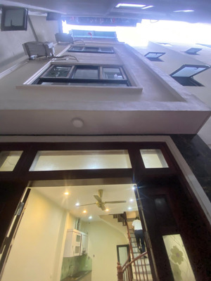 chị gái gửi bán nhà la nội, rẻ nhất dương nội, tặng thêm nội thất. dt 32m2, 4 tầng. giá 5,33 tỷ