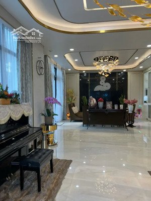 biệt thự bán tại đường tân cảng, bình thạnh, 260 tỷ, 275 m2, hot!