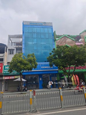 siêu phẩm nhà ga t3! tòa building ngay hoàng hoa thám - hầm 7tầng - 8 x 30m - hđ: 300 triệu - 55 tỷ