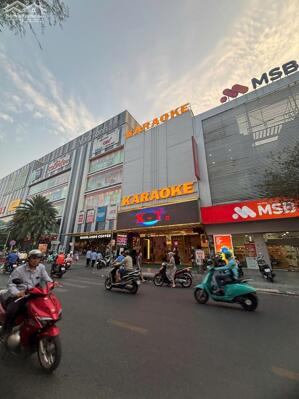 Mặt tiền đường 363 Sư Vạn Hạnh, Phường 12, Quận 10 DT 4x18m trệt 3 lầu giá 40 tỷ có HĐT 70 triệu/tháng