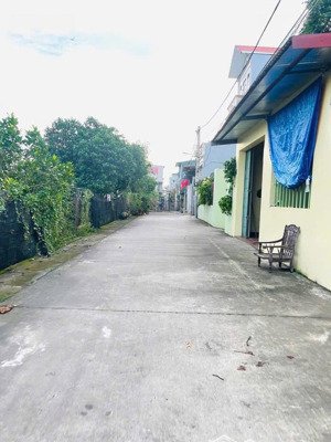 siêu phẩm đất nền giá tốt 100m2 dưới 2 tỷ vị trí đẹp, ấp thượng.