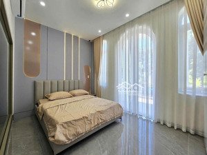 bán nhà mặt tiền đường nguyễn thúy, sát biển phong cách tân cổ điển