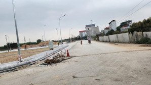 bán nhà 4 tầng nam hồng. mới đẹp long lanh ngõ thông ô tô đỗ cửa. hơn 4 tỷ