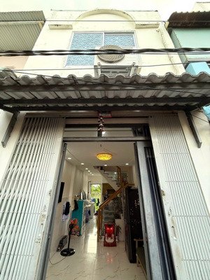 bán nhà xinh lung linh cực kỳ thoáng mát giá chỉ 2.97 tỷ đồng đ. thống nhất, p15, gò vấp