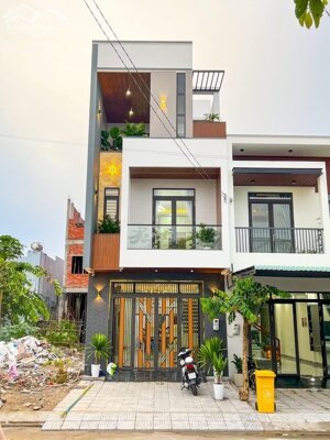 Nhà 1 trệt 2 lầu xây mới Khu Dân Cư Hồng Loan 6A
