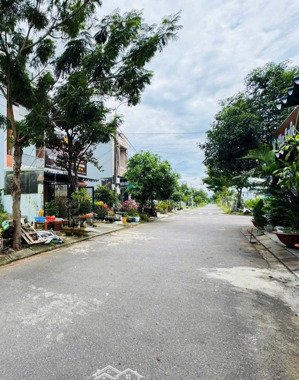 bán lô đất đường ban ban 5 - kẹp cống - sạch đẹp - gần công viên bá tùng