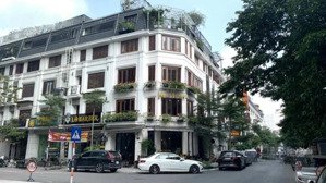 cho thuê mặt bằng khu bt 90 nguyễn tuân 80m2 lô góc mặt tiền 10m. giá 20tr/th