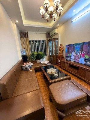 bán nhà riêng 35m2 nguyễn văn cừ- 5 tầng ô tô đỗ gần cửa, gần chương dương-chẵn 8 tỷ