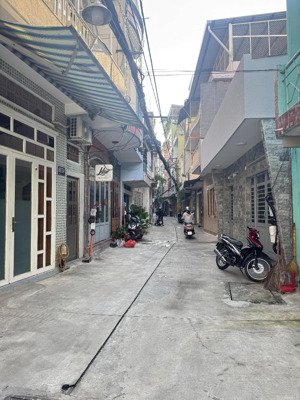 bán nhà lê văn sỹ p.12 - q.3 - mới đẹp full nội thất - về ở ngay - giá 4.68tỷ