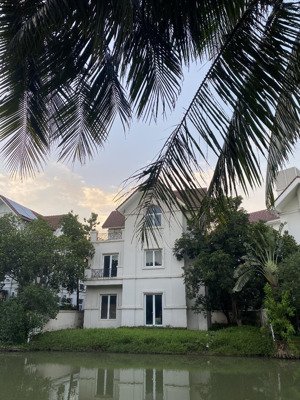 bán đơn lập hoa sữa vinhomes riverside - vị trí đẹp, view sông - 24x.tỷ