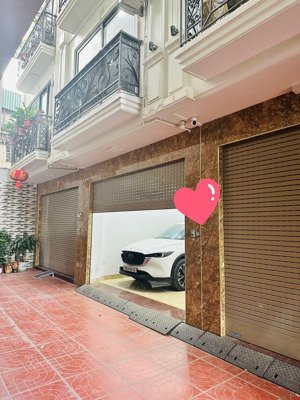 20m ra phố kim giang, 6 tầng thang máy ở sướng, dt 40m2 mt 4.5m giá 12.3 tỷ