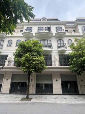 bán gấp căn sao biển 56 m2 , gần vành đai 3,5 masterise, công viên , trung tâm thương mại vincom