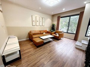 bán nhà - nguyễn văn cừ - ngõ vip - gara ôtô - cực thoáng sáng - nhà đẹp - full nội thất - ở sướng