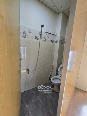 nhà hoàn công sổ sẵn ngay trường cao đẳng nghề tp.hcm 50m2 ngang 4 cách thpt nguyễn thị diệu chỉ 2p