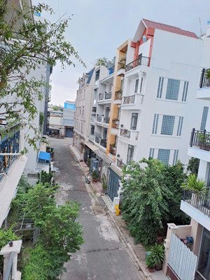 nhà 71m2 1t3l đường lê quát sát đường kênh tân hoá, bên cạnh chung cư rubyland, hẻm ôtô tránh