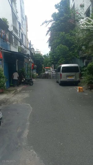 bán nhà lô góc 2 mặt tiền kinh doanh, nguyễn thái học,4 tầng ,đang có dòng tiền 15o tr,chỉ 14.x tỷ