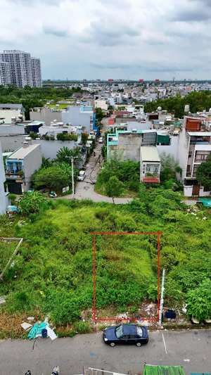 góc 2 mặt tiền khu dân cư phường long trường quận 9