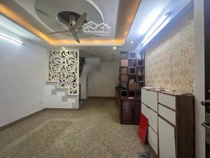 bán nhà võ chí công, dt35m, mt4,2m, gần phố, gần ô tô. 10,5 tỷ