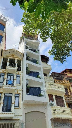 vũ tông phan-70m 9tầng mặt phố- ko lỗi phong thuỷ- pháp lý chuẩn- vị trí vô cùng đẹp