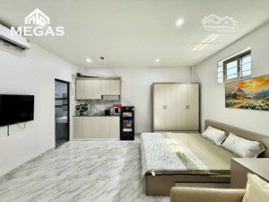 cho thuê căn hộ full nội thất có ban công cửa sổ ngay đường nguyến chánh