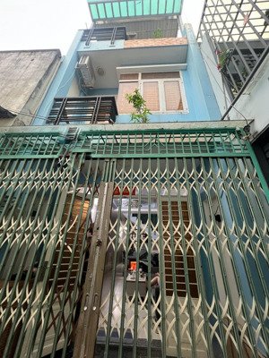 nhà đẹp 3 tầng- đường số- tân quy- quận 7- chỉ 6.x tỷ