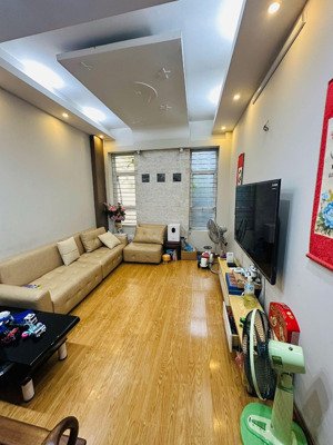 bán nhà ô chợ dừa 44m² 4 tầng ngõ trước nhà rộng 4m, gần phố!