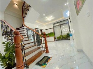 [cấp cứu] bán nhà vĩnh hưng - phân lô ô tô đỗ cửa - 37m - 4tầng - giá chỉ 7,8tỷ