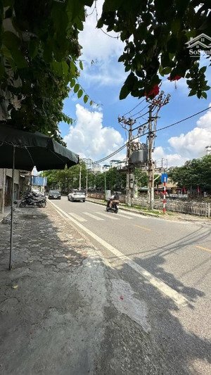 giáp nhị 40m 5t mt 3.6m 10.7tỏi 2 mặt thoáng ngõ thông cách ô tô 10m