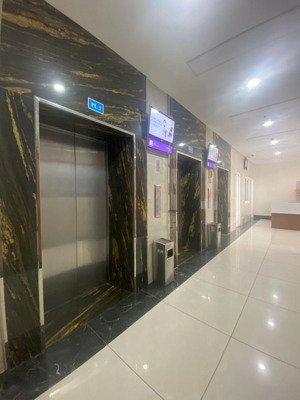 bán gấp chung cư vip 1 intracom 1 trung văn, nam từ liêm. 129m2, 3pn, 8,15 tỷ