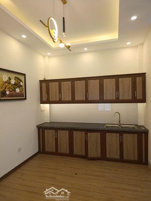 bán nhà tổ 5 yên nghĩa , ô tô đỗ 10m , nở hậu , giá tốt