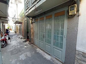 bán nhà 2 tầng, đường nghĩa phát p6 . dt sàn 70m2. chính chủ, đang cho thuê.