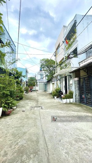 siêu phẩm 3 tầng đúc hxh giáp quận 7, 5m x 12m, hẻm 5m an ninh, nhỉnh 5 tỷ