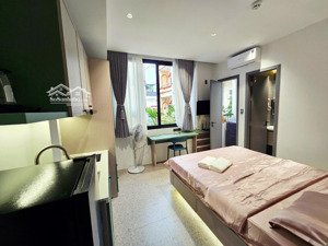 siêu phẩm trống 1pn ngay chợ bà chiểu full nội thất máy giặt riêng bancol gần q1,q3 lh: 